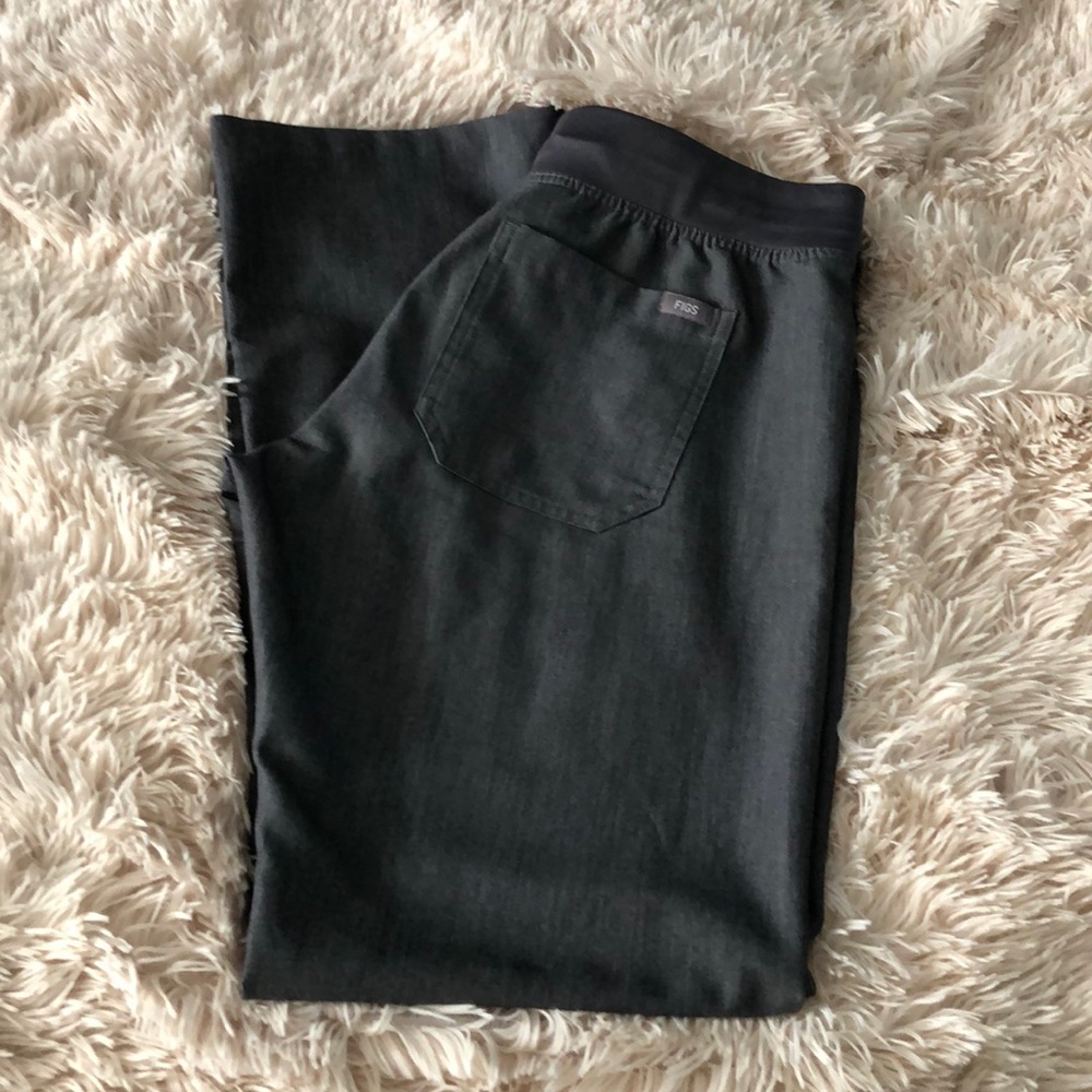 Figs graphite Livingston pants